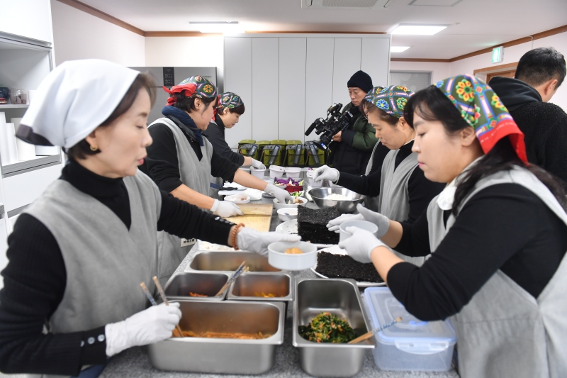 [상월선원 천막결사] 아홉스님 식사공양