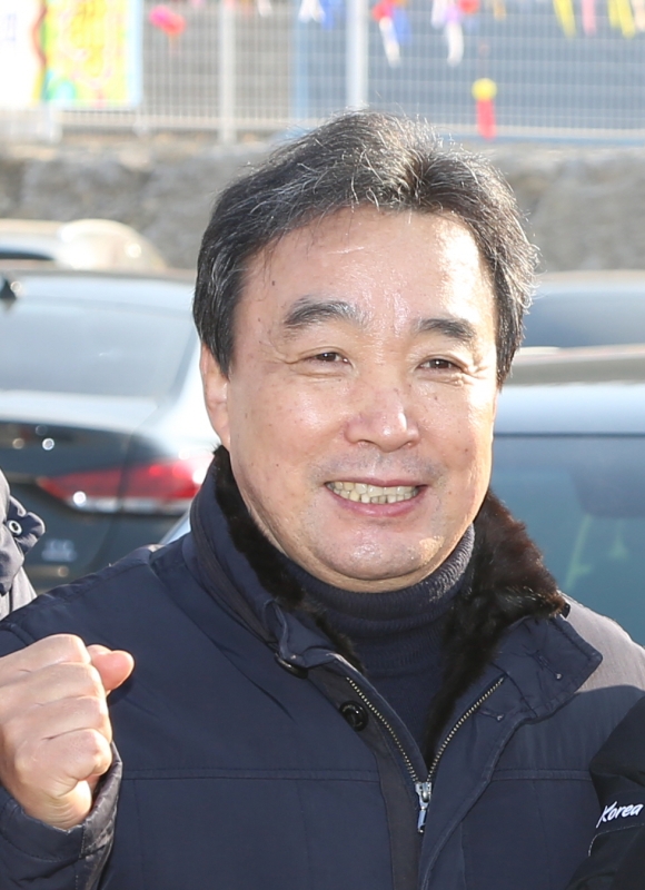윤성이